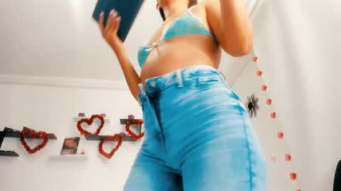 allyson online show from April 15, 8:31 pm