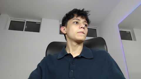 alyxen online show from March 30, 8:20 pm