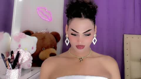 amal_baddel_ online show from May 15, 11:34 pm