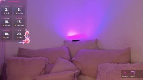 amalia bennet online show from December 18, 1:28 pm