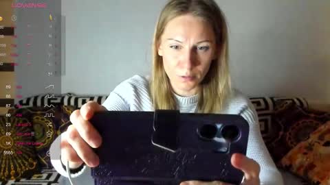 Snapshot of amalia_mio chatting on October 5, 8:01 am Amalia online show from October 5, 8:01 am