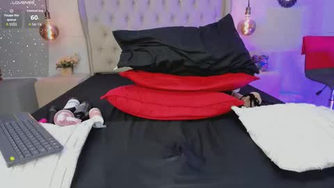 amanda29_ online show from December 5, 8:28 pm