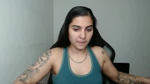 The queen of the biceps  online show from April 13, 2:43 pm