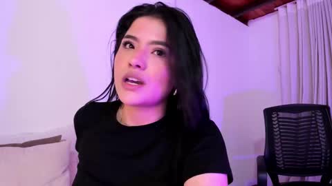 Luisa online show from March 3, 2:04 am