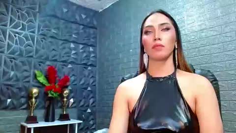 amandaleon online show from December 14, 8:34 am