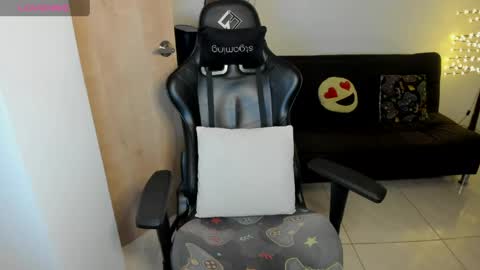 Amara Lux online show from May 21, 11:22 pm