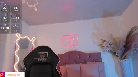 Amara tay online show from November 7, 7:49 pm