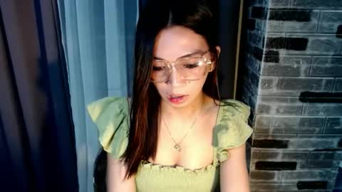 BELLA online show from March 5, 4:27 pm