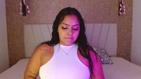 Snapshot of amaranta_carey chatting on October 21, 1:11 am amaranta_carey online show from October 21, 1:11 am