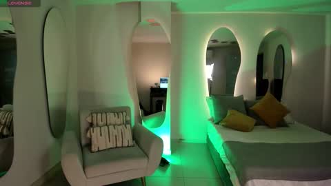 Ambar  online show from November 2, 12:05 pm