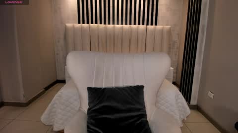 Ambar  online show from April 2, 11:28 am