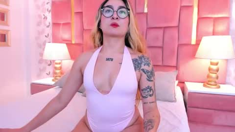 Snapshot of ambarsantany chatting on September 30, 11:26 pm AmbarSantany  online show from September 30, 11:26 pm