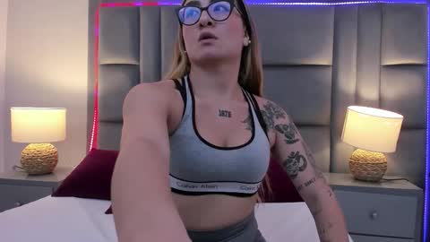 AmbarSantany  online show from March 23, 10:59 pm