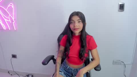 amber_harriis online show from April 19, 10:56 pm