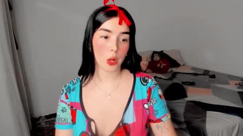 amber online show from January 22, 5:38 pm