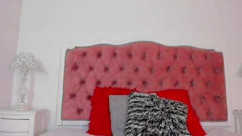 Snapshot of amber_roose75 chatting on September 15, 12:39 pm julieta  online show from September 15, 12:39 pm