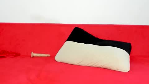 Amber online show from April 1, 3:31 pm