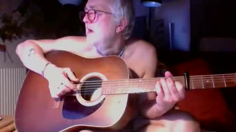 Amberr11 online show from November 19, 11:58 pm