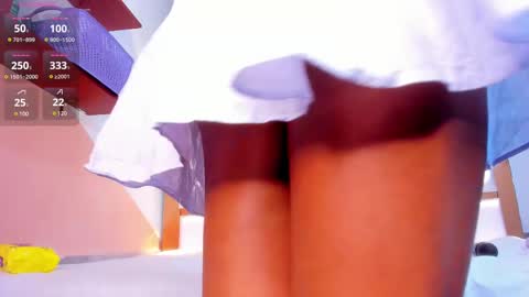 Amber online show from February 11, 6:44 pm