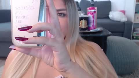 Amberseyes online show from September 16, 9:55 am