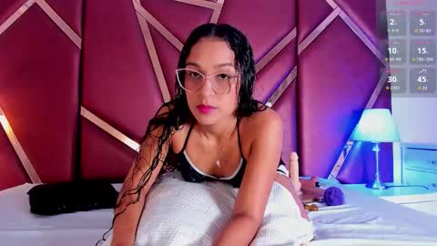 ambervegaa online show from November 20, 11:09 am