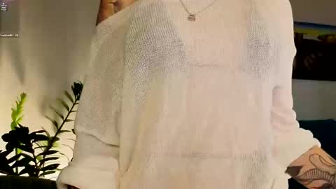 Moon inst 4mbientmoon online show from February 11, 2:54 pm