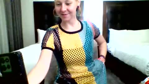 ambionce online show from May 16, 4:53 am