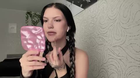 Alica online show from November 18, 10:18 am