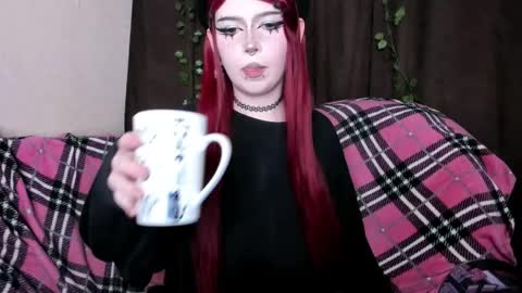 Amelia online show from April 18, 7:07 pm