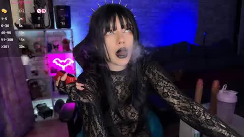 Amelia Aley  online show from March 23, 11:04 am