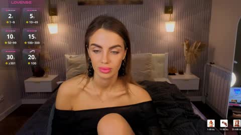 amelia online show from April 21, 1:42 am