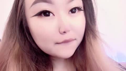 Amelia online show from March 17, 3:28 pm