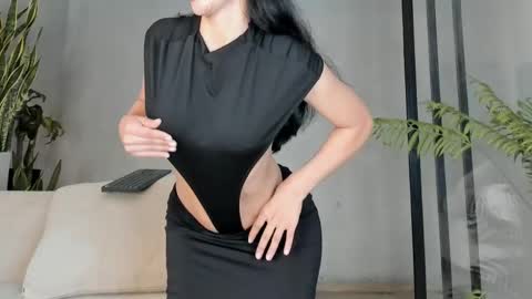 Ameliajones online show from May 13, 2:32 am