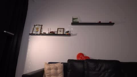 Amelia   online show from February 15, 3:00 pm