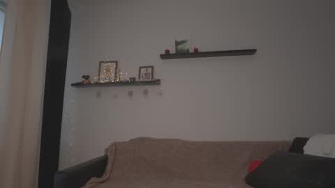 Amelia   online show from March 9, 3:16 pm