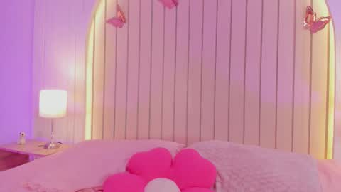 Amelia online show from October 19, 2:38 am