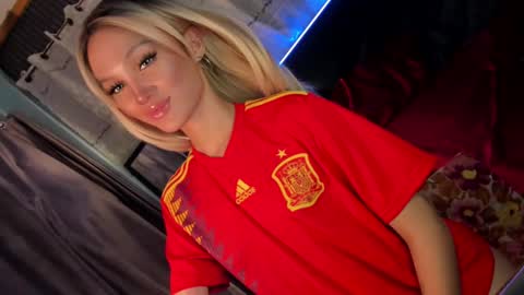 amelinckx online show from February 24, 10:03 pm