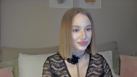 Snapshot of amelydoll18 chatting on September 28, 7:45 pm Stefa online show from September 28, 7:45 pm