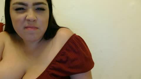 ami_rosee online show from July 28, 11:17 am