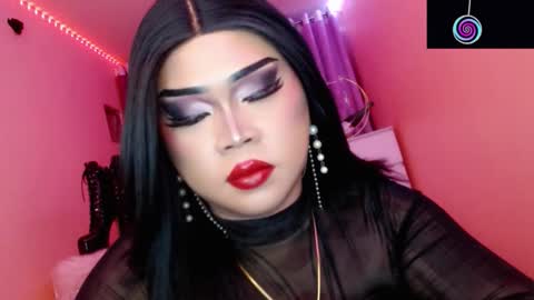 Queen Mireska online show from October 25, 4:40 pm