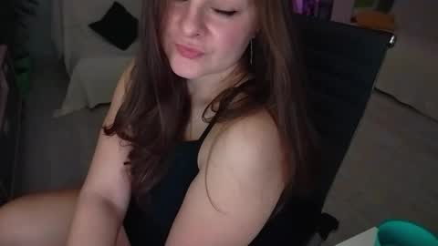 Mila online show from November 7, 8:00 pm