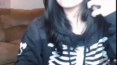 amilust online show from March 11, 8:56 pm