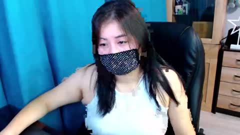 Amina online show from February 15, 4:34 pm