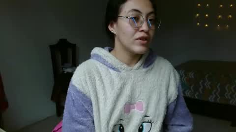 amitlu_ online show from February 2, 6:53 pm