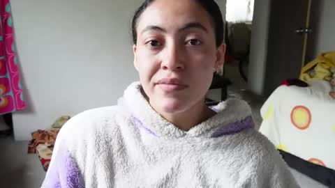 amitlu_ online show from February 25, 7:49 pm