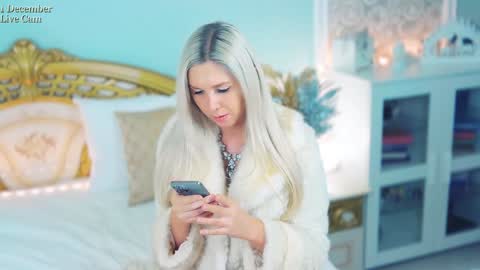 Snapshot of amoramias chatting on December 1, 6:43 pm  Im the first transgender post-op model on haturbate. I have a new sweet pussy... online show from December 1, 6:43 pm