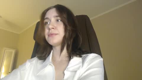 miss unforgettable online show from February 9, 7:37 am