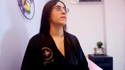 amy__wats0n online show from October 3, 7:11 pm