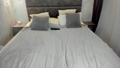 AmyGMT 2 Mon-Sun  0300am-0900am  online show from February 12, 10:08 am