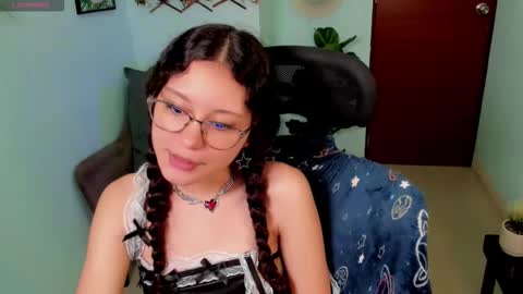 amy_adammss online show from November 26, 3:20 pm
